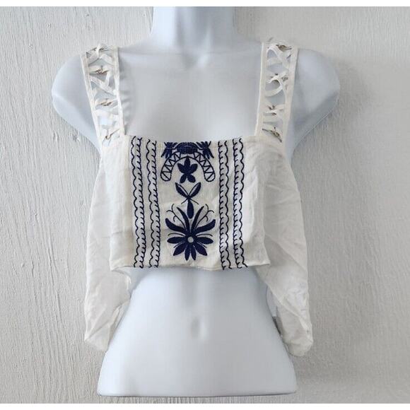 native rose Tops - Native Rose Janice Floral Cropped Woven Tank Women Sz 10